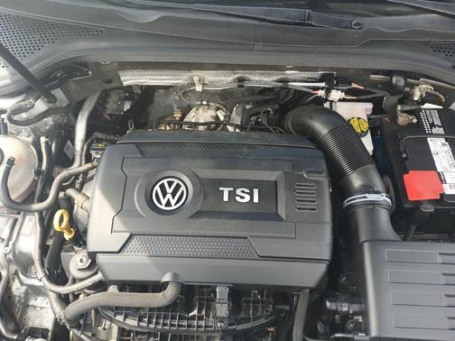 2015 Volkswagen Golf GTI 2.0T S 4-Door