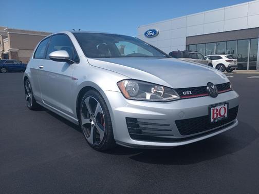 2015 Volkswagen Golf GTI 2.0T S 4-Door