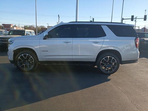 2022 Chevrolet Tahoe 4WD RST