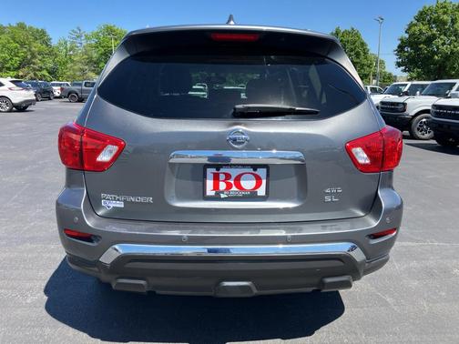 Gun Metallic 2020 Nissan Pathfinder SL 4WD