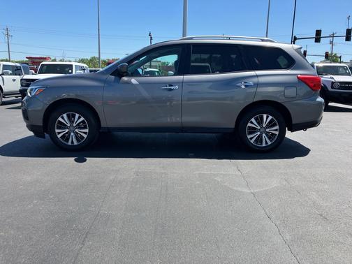 Gun Metallic 2020 Nissan Pathfinder SL 4WD