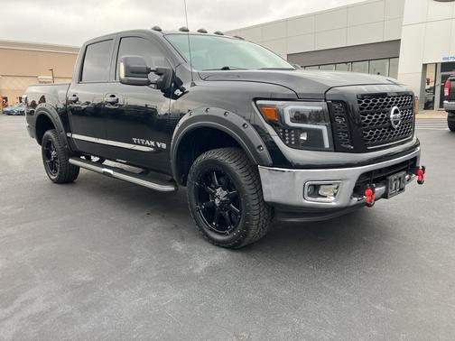 2019 Nissan Titan SV