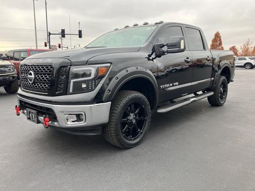 2019 Nissan Titan SV