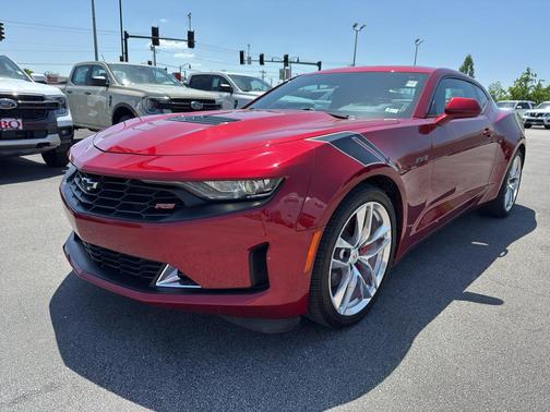 2021 Chevrolet Camaro RWD Coupe LT1