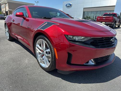 2021 Chevrolet Camaro RWD Coupe LT1