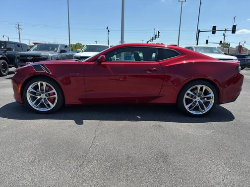2021 Chevrolet Camaro RWD Coupe LT1