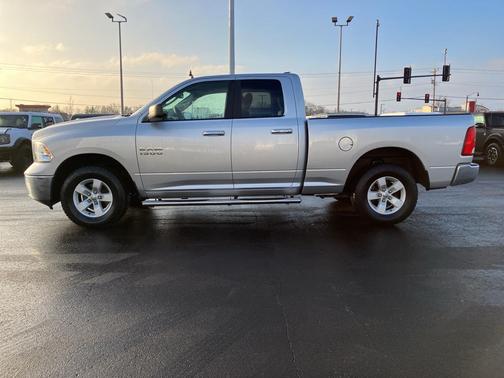2016 RAM 1500 SLT