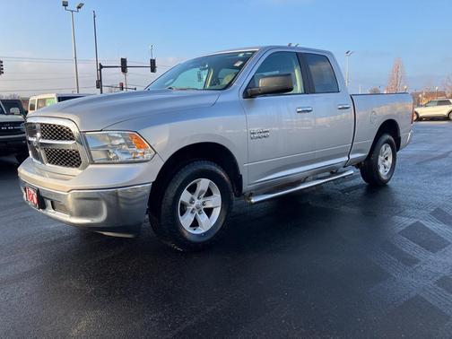 2016 RAM 1500 SLT