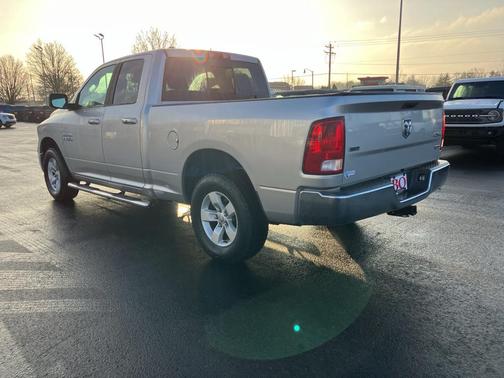 2016 RAM 1500 SLT