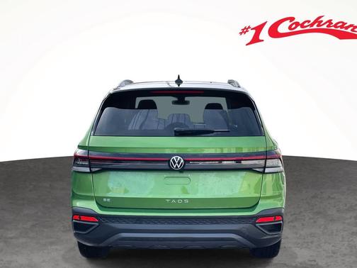 2025 Volkswagen Taos 1.5T SE Black