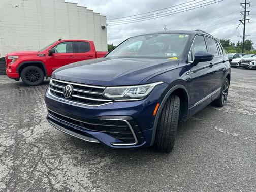 Atlantic Blue Metallic 2022 Volkswagen Tiguan 2.0T SEL R-Line 4MOTION
