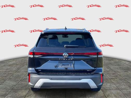 2025 Volkswagen Tiguan 2.0T SE 4MOTION