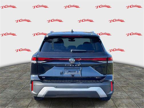 2025 Volkswagen Tiguan 2.0T SE 4MOTION