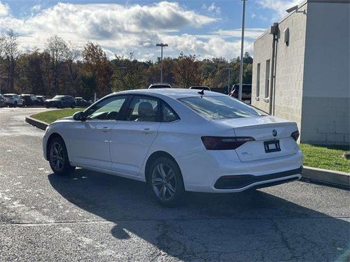 2023 Volkswagen Jetta 1.5T SE