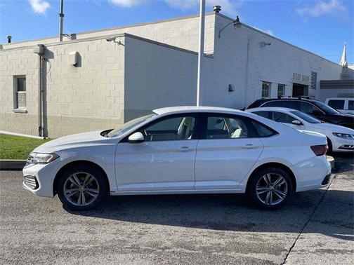 2023 Volkswagen Jetta 1.5T SE