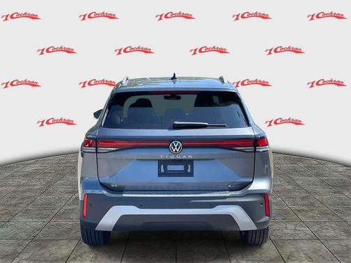 2025 Volkswagen Tiguan 2.0T SE 4MOTION