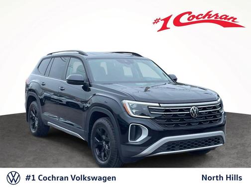 Deep Black Pearl 2025 Volkswagen Atlas 2.0T Peak Edition