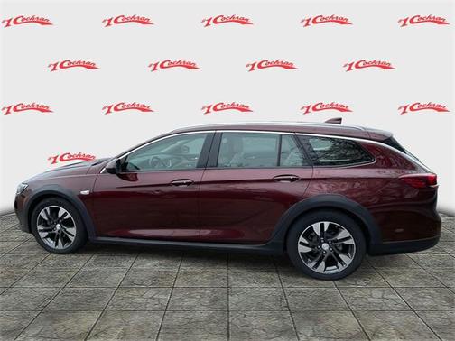 2018 Buick Regal TourX Essence