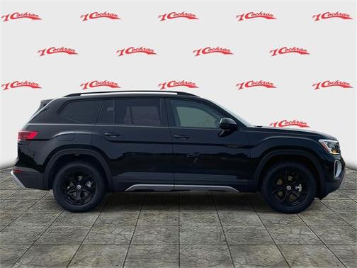 2025 Volkswagen Atlas 2.0T SE