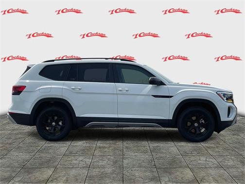 2025 Volkswagen Atlas 2.0T SE