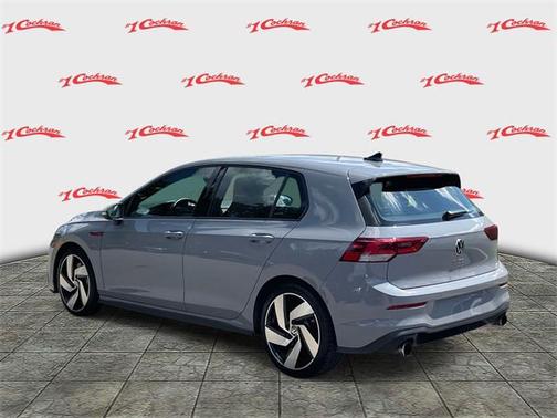 2023 Volkswagen Golf GTI 2.0T SE DSG