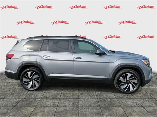 2025 Volkswagen Atlas 2.0T SE w/Technology 4MOTION