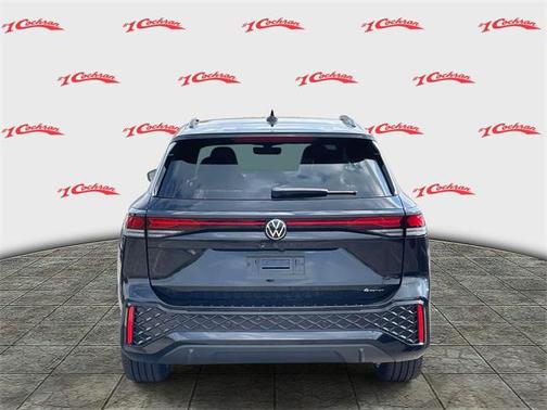 2025 Volkswagen Tiguan 2.0T SE R-Line Black 4MOTION