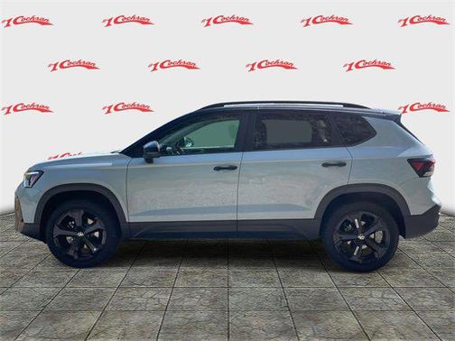 2025 Volkswagen Taos 1.5T SE Black