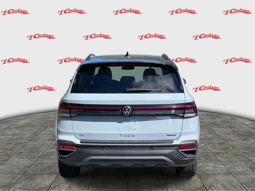 2025 Volkswagen Taos 1.5T SE Black