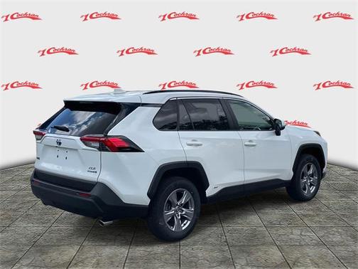 2022 Toyota RAV4 Hybrid XLE