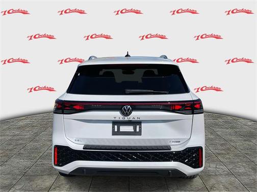 2025 Volkswagen Tiguan 2.0T SEL R-Line 4MOTION
