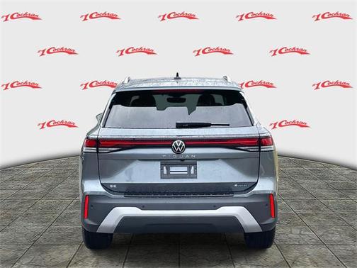 2025 Volkswagen Tiguan 2.0T SE 4MOTION
