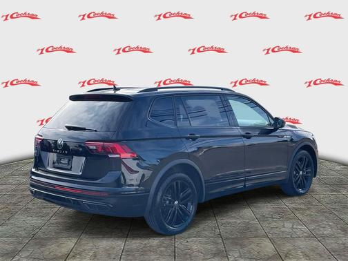 2022 Volkswagen Tiguan 2.0T SE R-Line Black