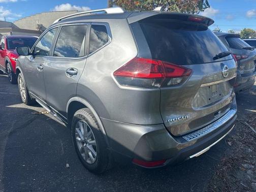 2018 Nissan Rogue SV