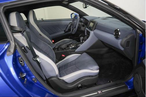 Bayside Blue QuadCoat Metallic 2020 Nissan GT-R Premium Dual-clutch 6-Speed Transmission