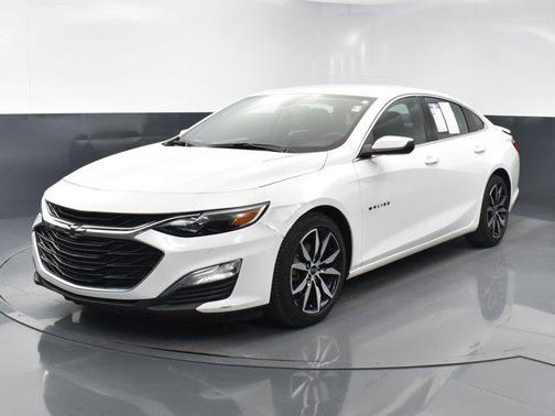 2021 Chevrolet Malibu FWD RS