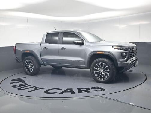 Sterling Metallic 2025 GMC Canyon Denali