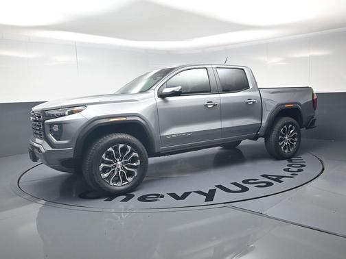 Sterling Metallic 2025 GMC Canyon Denali