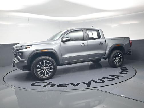 Sterling Metallic 2025 GMC Canyon Denali