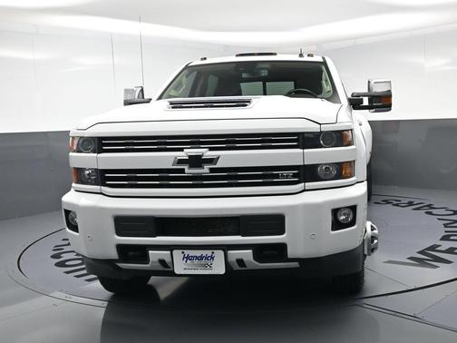 Summit White 2018 Chevrolet Silverado 3500 LTZ