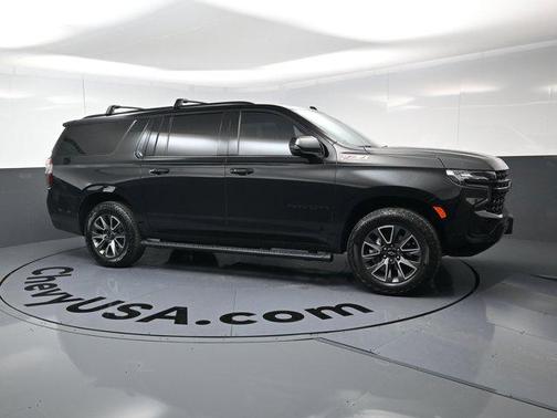 2023 Chevrolet Suburban 4WD Z71