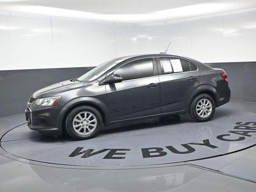 2020 Chevrolet Sonic FWD Sedan LT