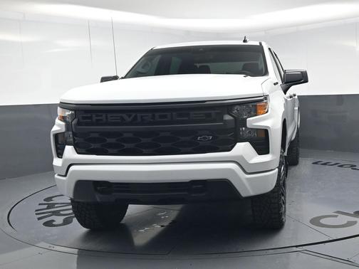 Summit White 2025 Chevrolet Silverado 1500 Custom