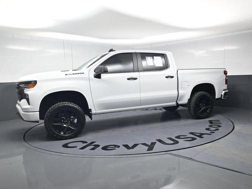 Summit White 2025 Chevrolet Silverado 1500 Custom