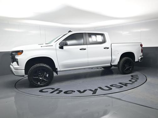 Summit White 2025 Chevrolet Silverado 1500 Custom