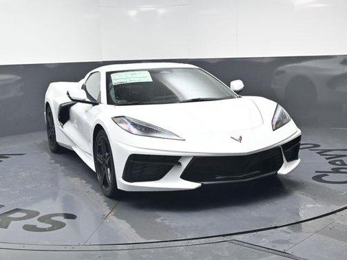 Arctic White 2026 Chevrolet Corvette Stingray w/1LT