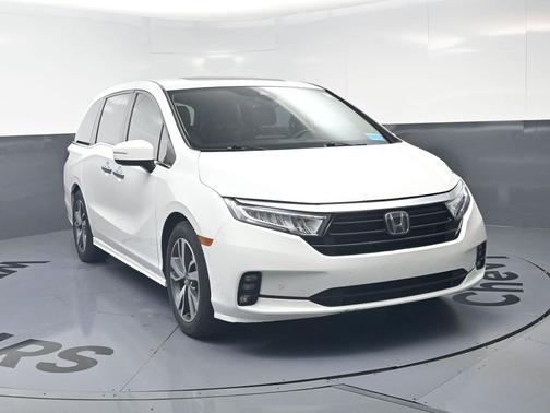 Platinum White Pearl 2022 Honda Odyssey Touring