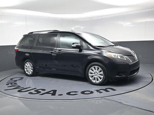2017 Toyota Sienna Limited Premium