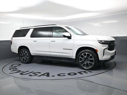 2023 Chevrolet Suburban RST