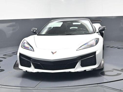 Arctic White 2026 Chevrolet Corvette Z06